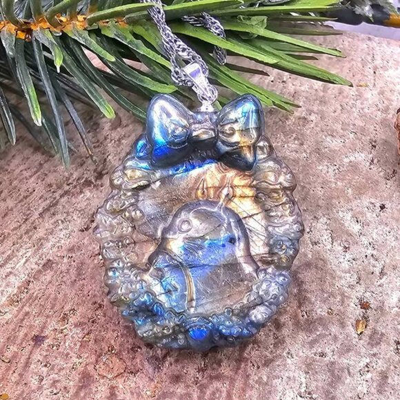 Nature Labradorite Flashy Totoro Portrait Pendant Necklace - Picture 1 of 10